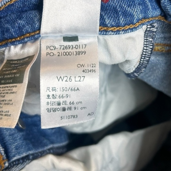 Levi's Women's Ribcage Straight Ankle Jeans- Size 26 - Picture 10 of 14